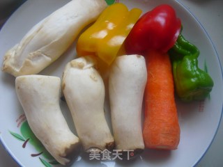 蚝油杏鲍菇的做法步骤：1