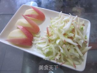 小兔吃菜---苹果菜心的做法步骤：9