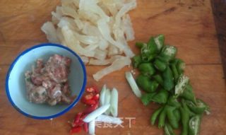 肉末羊筋的做法步骤：1