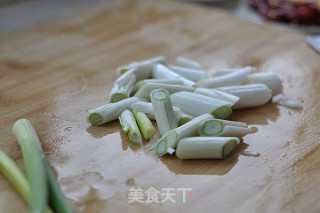 爆炒羊小肠的做法步骤：4