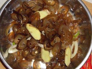 菌菇烩海参的做法步骤：3