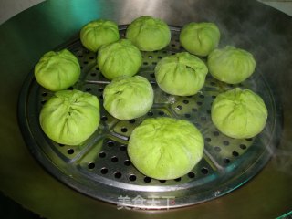 春天的使者---翡翠哈哈菜肉包的做法步骤：11