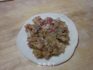 酸菜饺子的做法步骤：11