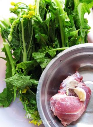 增城名产 ----  迟菜心炒肉片的做法步骤：1