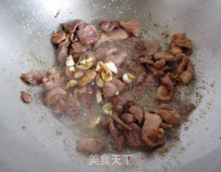 增城名产 ----  迟菜心炒肉片的做法步骤：5