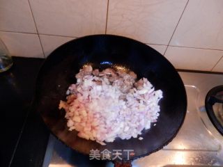 新疆羊肉抓饭的做法步骤：7