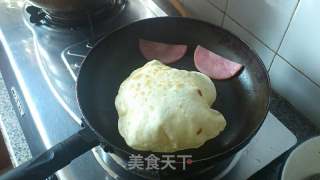 家常版鸡蛋灌饼的做法步骤：3