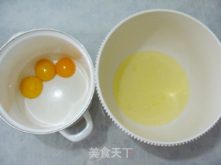 蓝莓酸奶冻蛋糕的做法步骤：1