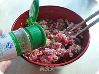 莲藕肉饼的做法步骤：5