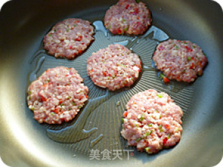 莲藕肉饼的做法步骤：8
