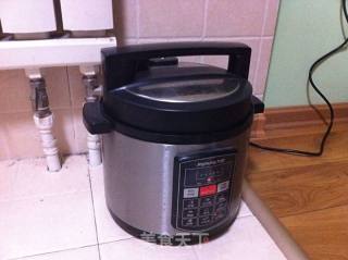 蕃茄排骨汤的做法步骤：4