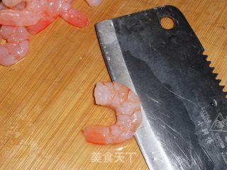 宝塔炒虾球的做法步骤：4