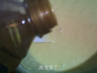 我的首次电烤箱蛋糕―蜂蜜使君子小蛋糕的做法步骤：5