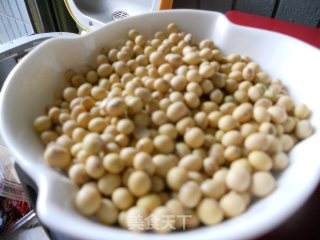 香酥炒黄豆的做法步骤：1