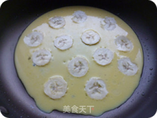 香蕉鸡蛋卷的做法步骤：7