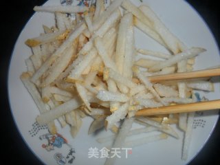 糖拌梨丝——简单的水果美食的做法步骤：2