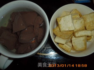 鸭血豆腐汤的做法步骤：2