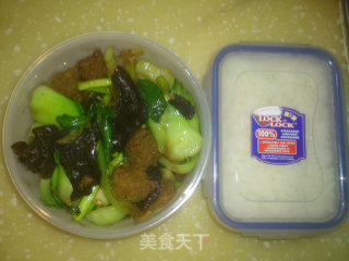 木耳油菜炒丸子的做法步骤：7