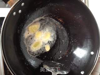 清炖鸽子汤的做法步骤：3