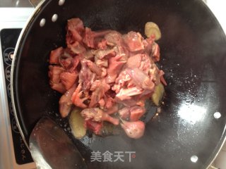 清炖鸽子汤的做法步骤：4