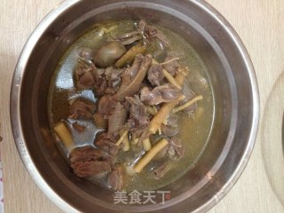 清炖鸽子汤的做法步骤：9
