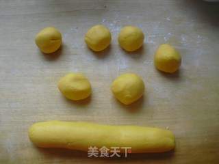 南瓜包的做法步骤：4