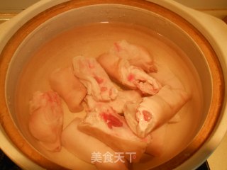 四川名小吃——老妈蹄花的做法步骤：3