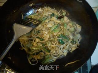 绿豆芽油麦菜炒豆皮的做法步骤：5