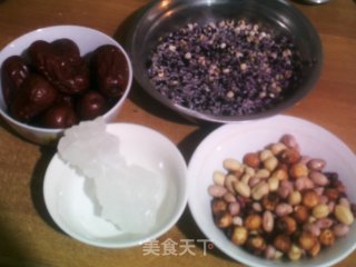 腊八粥的做法步骤：1