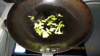 小葱炒鲜香菇的做法步骤：4