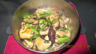 小葱炒鲜香菇的做法步骤：7