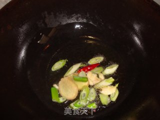 土豆萝卜柱侯牛排的做法步骤：3