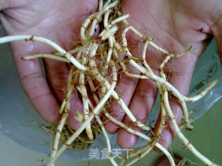 蒜香鱼腥草的做法步骤：1
