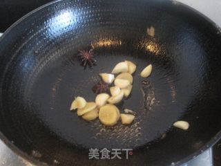 红烧鲈鱼的做法步骤：5
