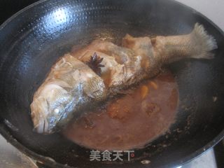 红烧鲈鱼的做法步骤：8