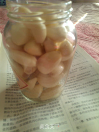 酸甜腊八蒜的做法步骤：3