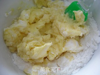 蔓越莓饼干的做法步骤：1