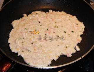煎鲮鱼饼的做法步骤：11