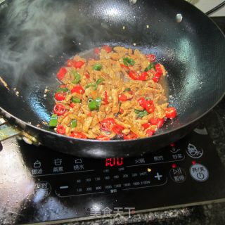 酱香肉丝的做法步骤：6