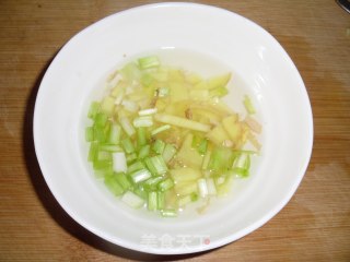 虾肉藕夹的做法步骤：2