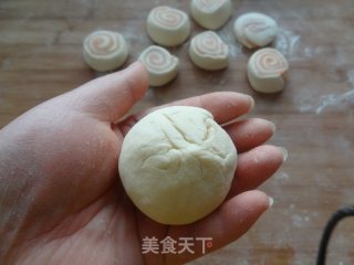 胡萝卜陀螺双色枣心馒头的做法步骤：10