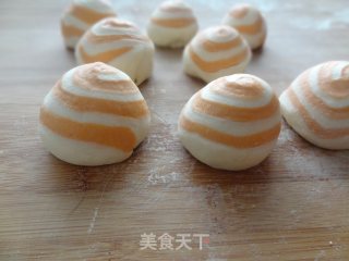 胡萝卜陀螺双色枣心馒头的做法步骤：13
