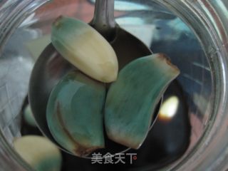 腊八蒜的做法步骤：1
