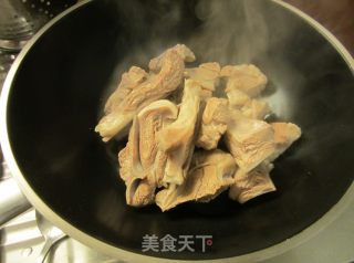 红烧羊肉的做法步骤：3