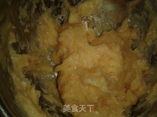 香煎鲮鱼饼&瓤虎皮尖椒的做法步骤：2