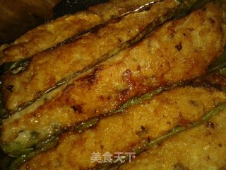 香煎鲮鱼饼&瓤虎皮尖椒的做法步骤：6