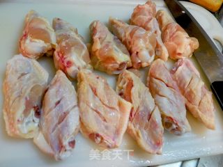 柠檬椒盐鸡翅膀的做法步骤：1