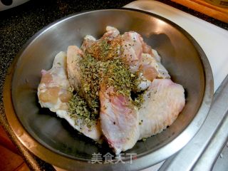 柠檬椒盐鸡翅膀的做法步骤：2