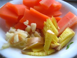 泡菜炒鸡杂的做法步骤：4