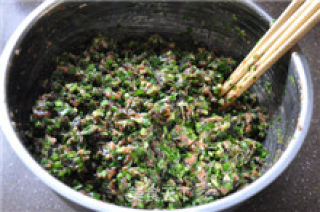 韭菜鲜肉水饺的做法步骤：11
